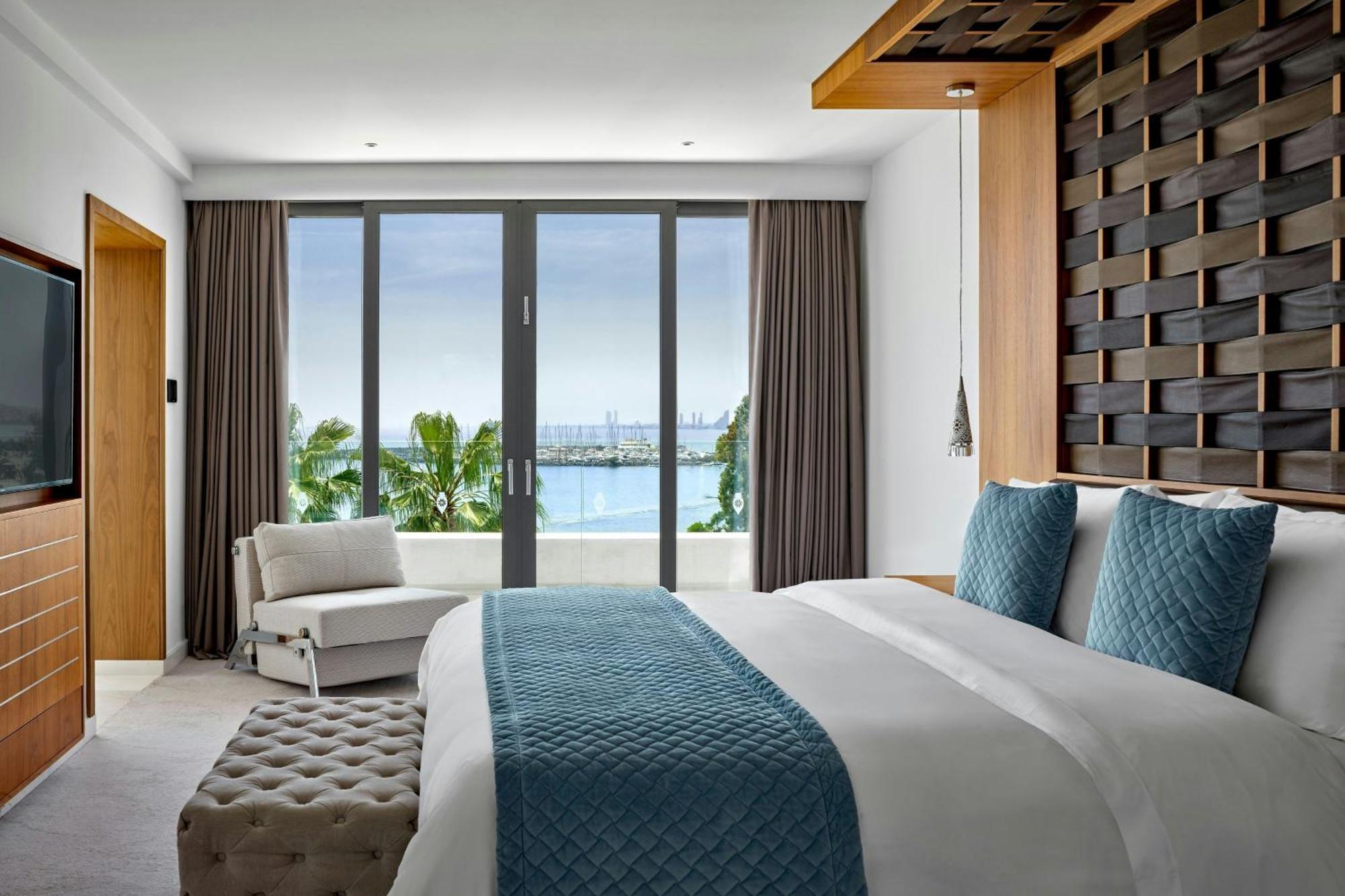Suite King Panoramica più Ampia con 1 Camera da Letto, Vista Mare e Balcone